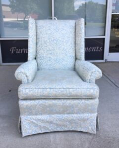 vBlue & White Upholstered Club Chair